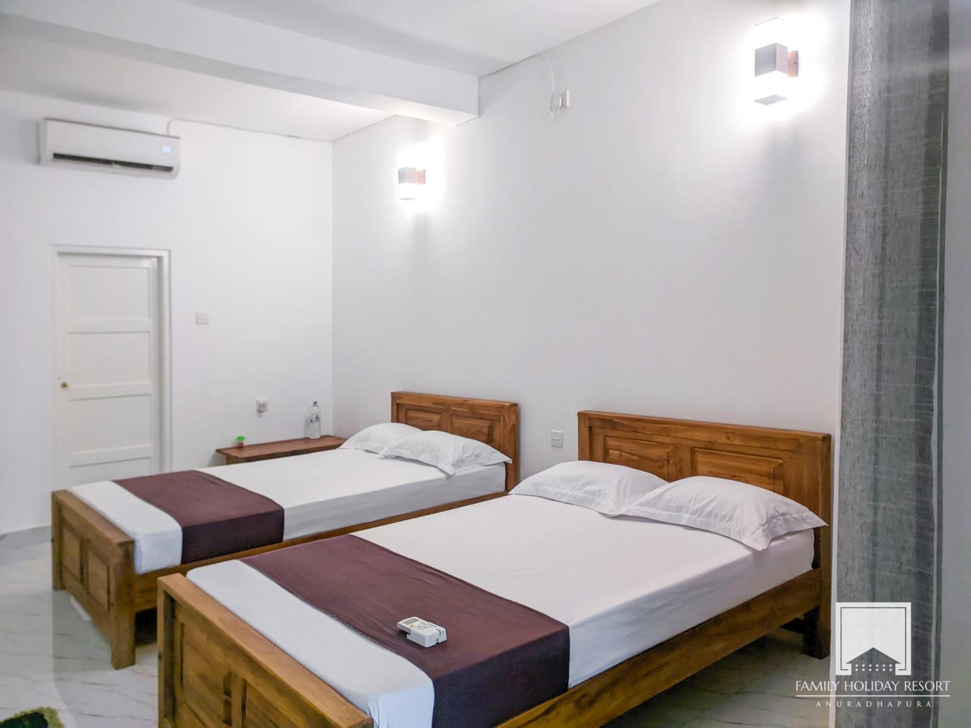 Family Holiday Resort Анурадхапура Екстериор снимка